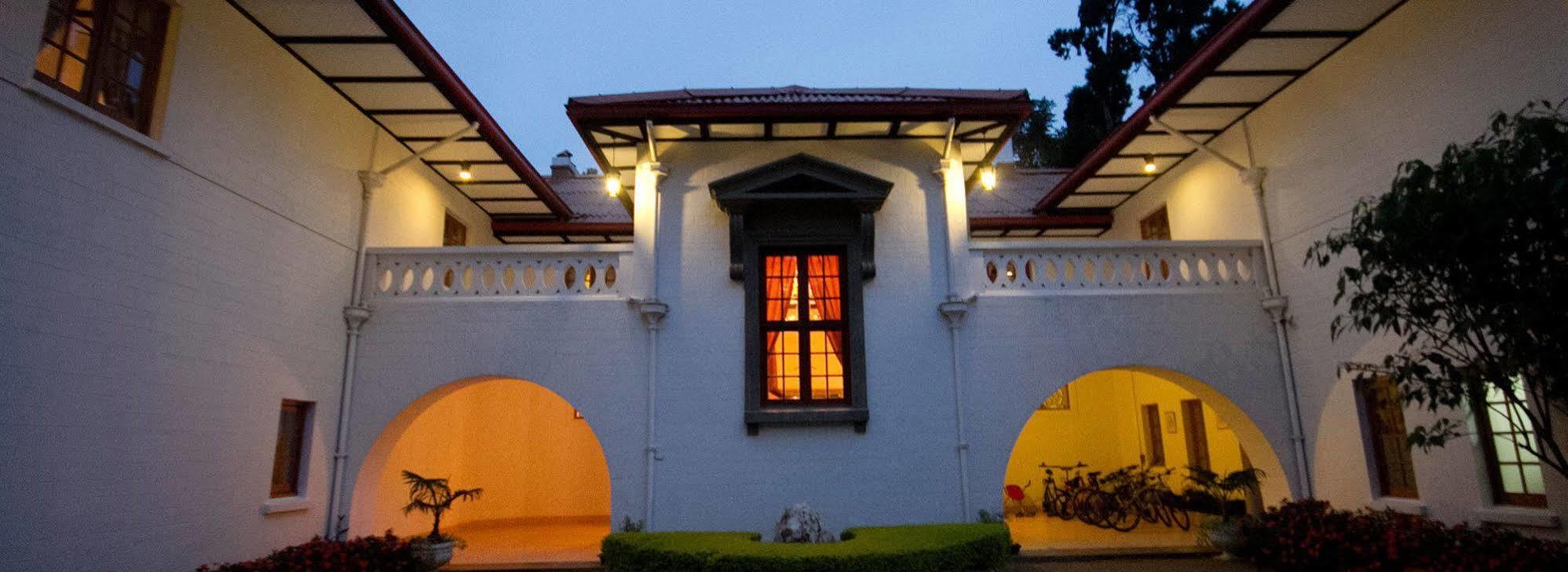 Governor'S Mansion Hatton Esterno foto